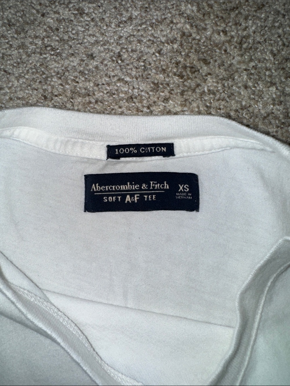 Women’s Abercrombie Fitch tee - Picture 4 of 4